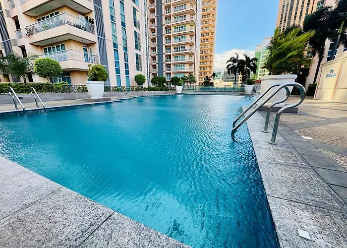 Grand Canal View Balcony Cozy Staycation Netflix Apartment *
