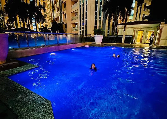 Apartment Grand Canal View Balcony Cozy Staycation Netflix Manila