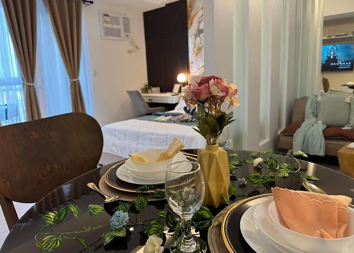 Grand Canal View Balcony Cozy Staycation Netflix Apartment *