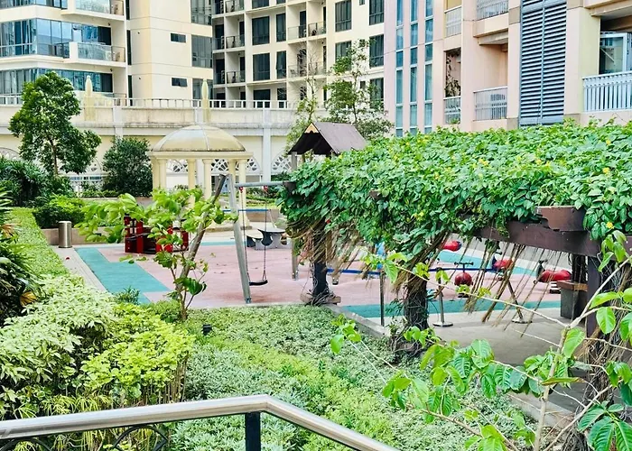 Grand Canal View Balcony Cozy Staycation Netflix Apartment Manila