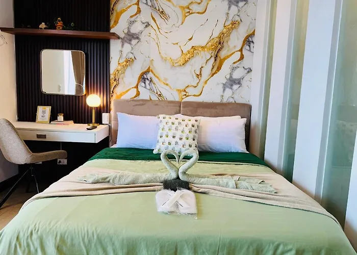Apartment Grand Canal View Balcony Cozy Staycation Netflix *